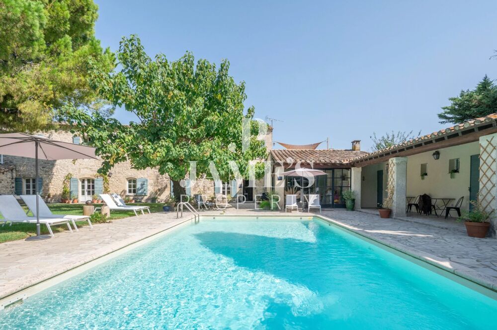 Vente Maison Mas authentique du 18è siècle avec 7 chambres en suites - Entre Tarascon