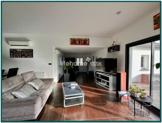  Maison  vendre 5 pices 208 m