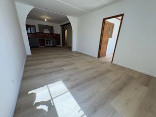 Appartement à louer 3 pièces 75 m²