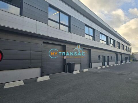   My Transac vous propose à la location une surface de 226m² de locaux d'activités et bureaux situés à PAVILLONS SOUS BOIS 93 