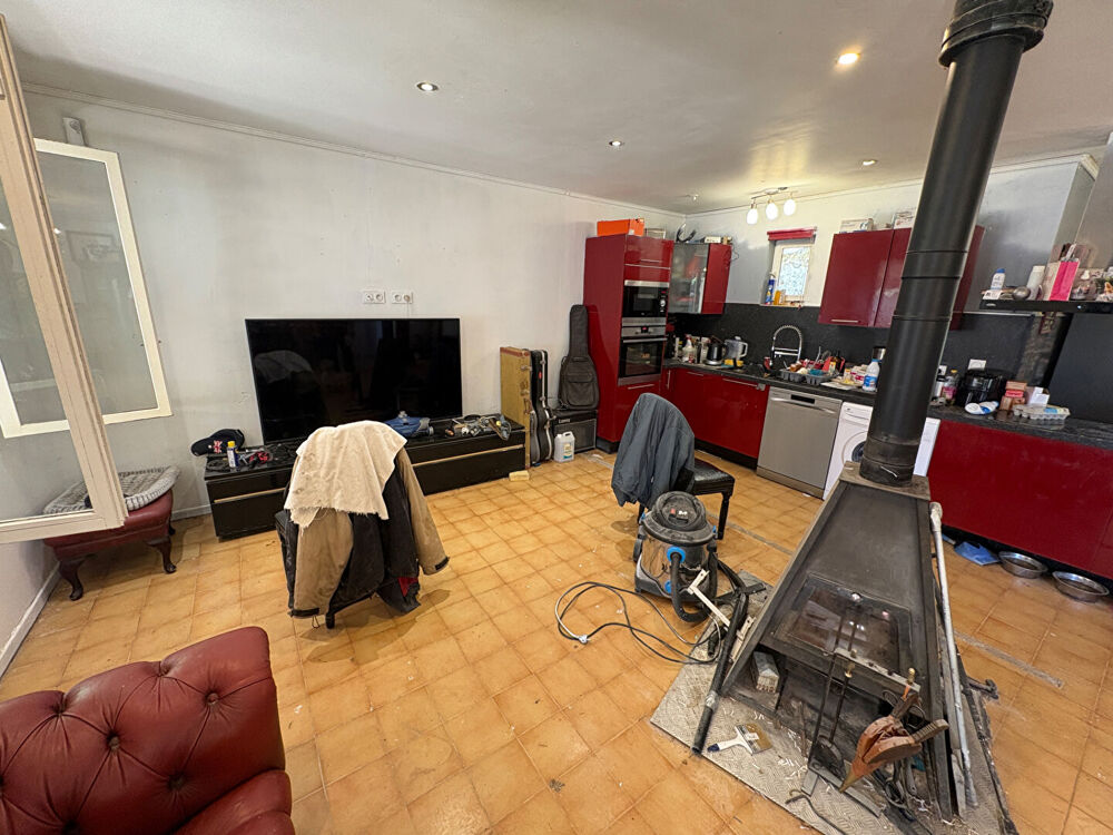 Vente Maison Maison Saint Couat D'Aude 81 m2, 4 faces, 2 chambres + piscine Saint-couat-d'aude