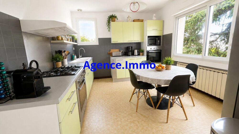FEURS - Maison familiale de 104 m² sur terrain clos de 871 m²