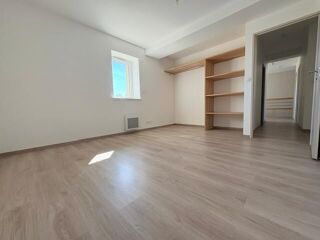  Appartement à louer 5 pièces 130 m²