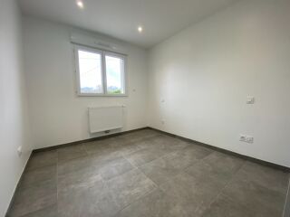  Maison à louer 6 pièces 86 m²