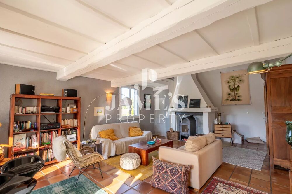 Maison en campagne avec piscine - Fontvieille