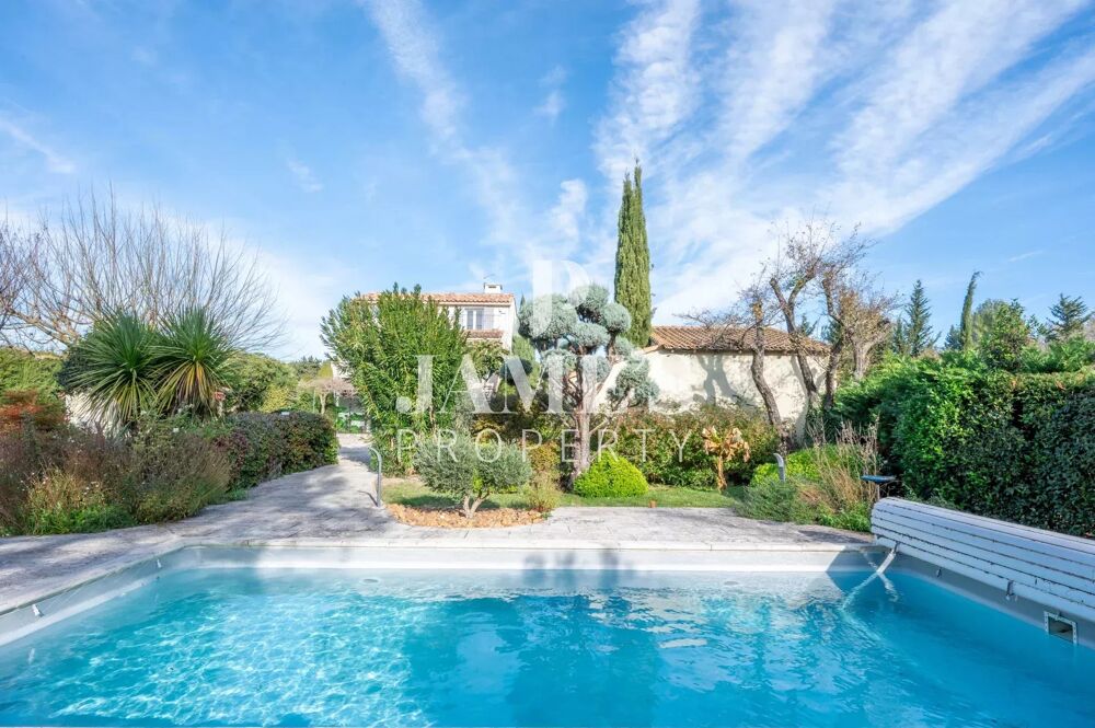 � vendre  Maison Fontvieille (13990)