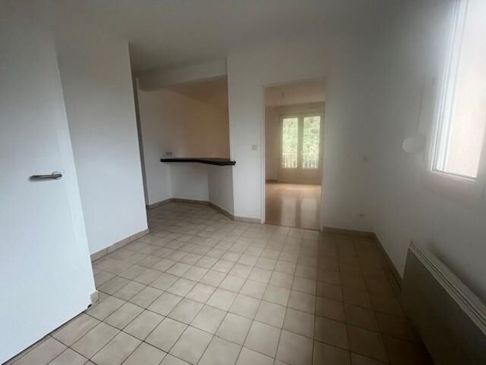 Location Appartement 62 m² à Beligneux 825 ¤ CC /mois