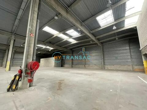  A Louer Entrepôt de 4 990m² à Sucy 