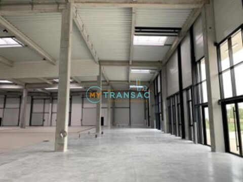 A LOUER 3 279m&sup2; d'activit&eacute;s dont 315m&sup2; de bureaux &agrave; Sucy-en-Brie 40 94370 Sucy-en-brie