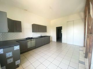  Appartement à louer 4 pièces 119 m²