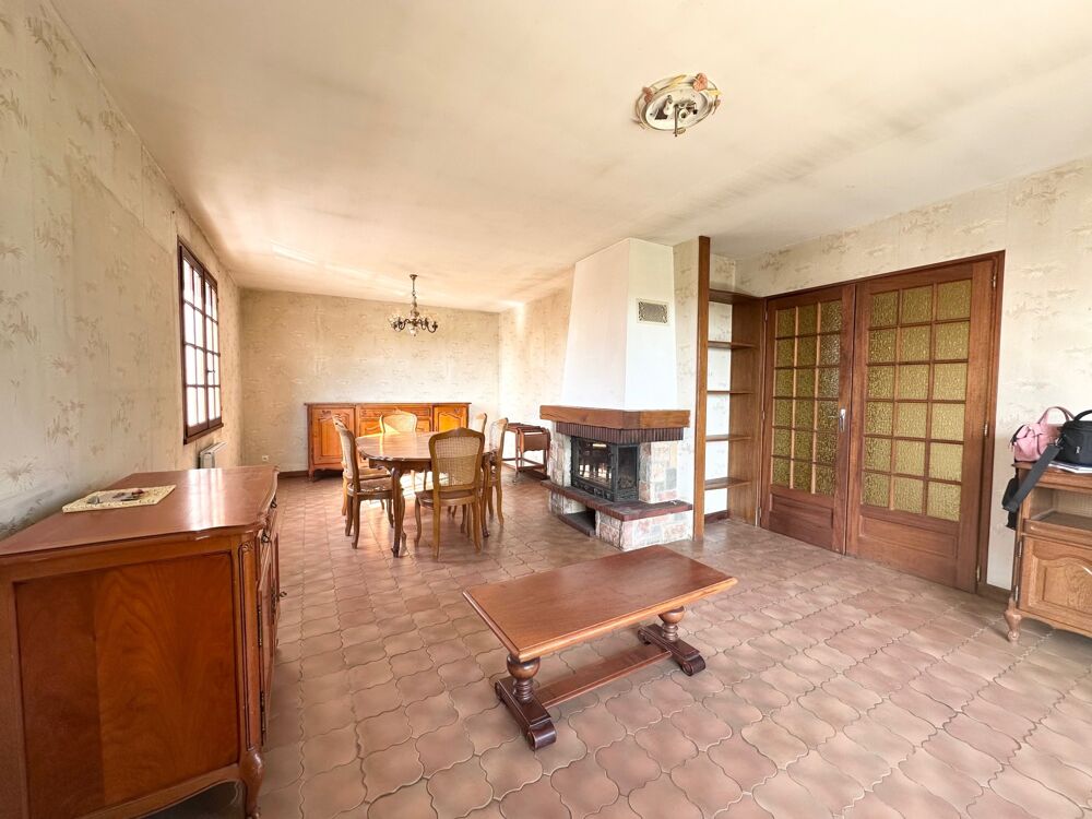 MONTREVEL-EN-BRESSE - MAISON SUR SOUS-SOL COMPLET