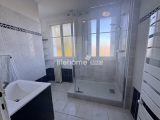  Appartement à vendre 4 pièces 77 m²