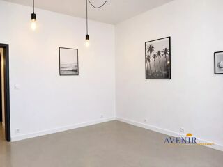   Bureau d'activité 18 m2 Av de Saint-Marcel 13011 Marseille 11