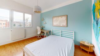  Appartement à louer 5 pièces 108 m²