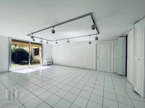 Bureaux 139m&sup2; Frejus 368000 83600 Fr�jus