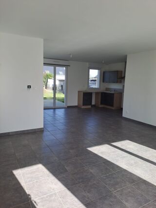  Maison à louer 4 pièces 84 m²