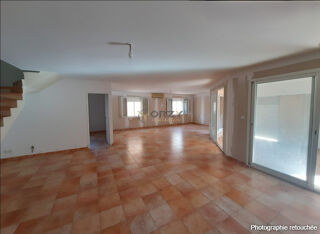  Maison  vendre 6 pices 194 m