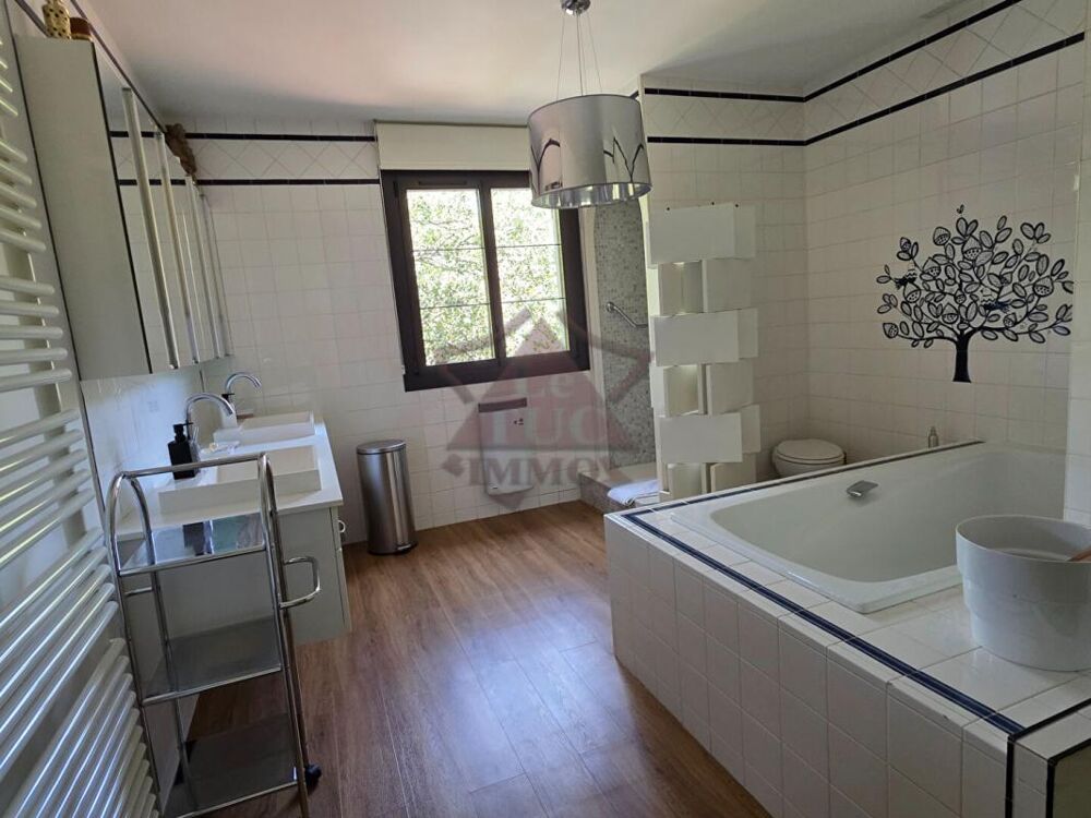 à vendre  Villa Saint-Brès (30500)