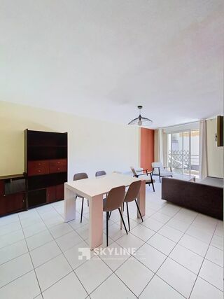  Appartement à louer 3 pièces 72 m²
