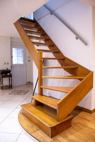  Maison � vendre 4 pi�ces 145 m�