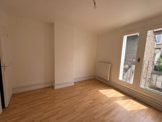  Appartement à louer 3 pièces 64 m²