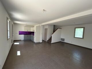  Maison à louer 4 pièces 85 m²