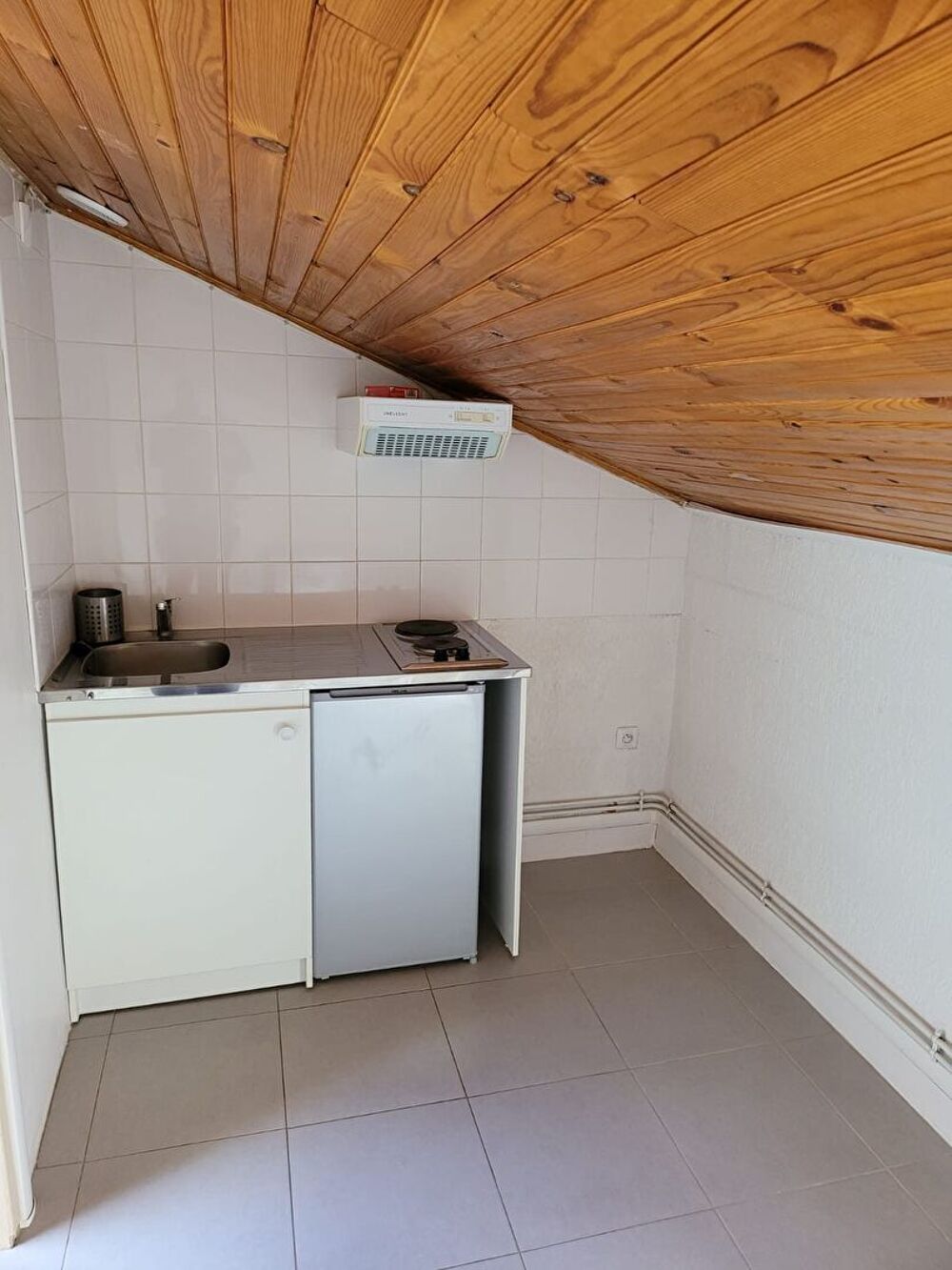 Location Appartement Pantin ? Un studio plein de charme à 2 minutes du métro Pantin