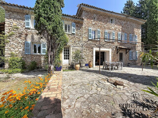 Maison 9 pièces 287 m² · à Lorgues · 287 m² · 890 000 €