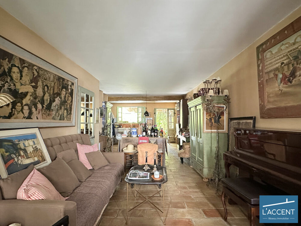 Vente Villa MAISON NTRA MUROS AVEC PATIO Aigues-mortes