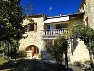  Villa à vendre 9 pièces 215 m²
