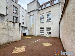  Immeuble à vendre 306 m²