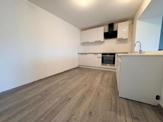  Appartement à louer 3 pièces 69 m²