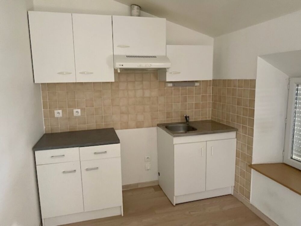 Location Appartement Pont de Vaux - A louer studio Pont-de-vaux