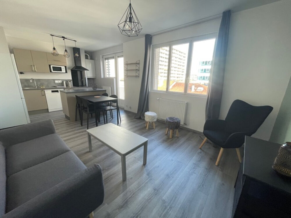 Location Appartement ST ETIENNE BERGSON T3 meublé 30 rue de l'enseigne roux Saint-Étienne