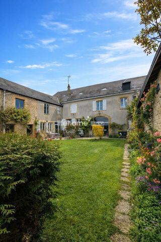  Maison à vendre 15 + pièces 476 m²