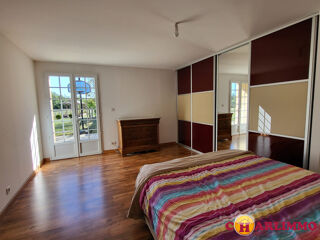 Vente Maison Grange rénovée 4 chambres beau terrain Oradour-sur-glane