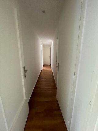  Appartement à louer 3 pièces 69 m²