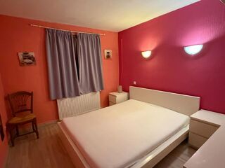  Villa à vendre 10 pièces 3240 m²