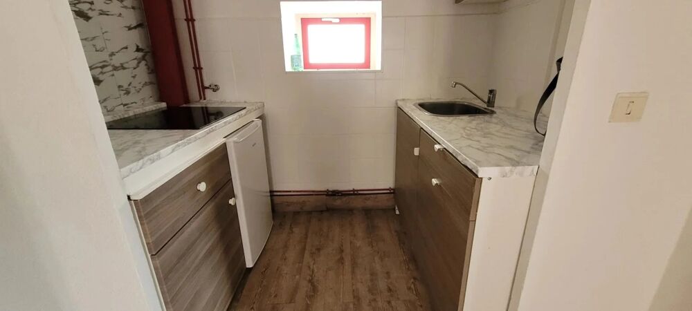 Location Appartement T2 centre ville en dernier étage Gardanne