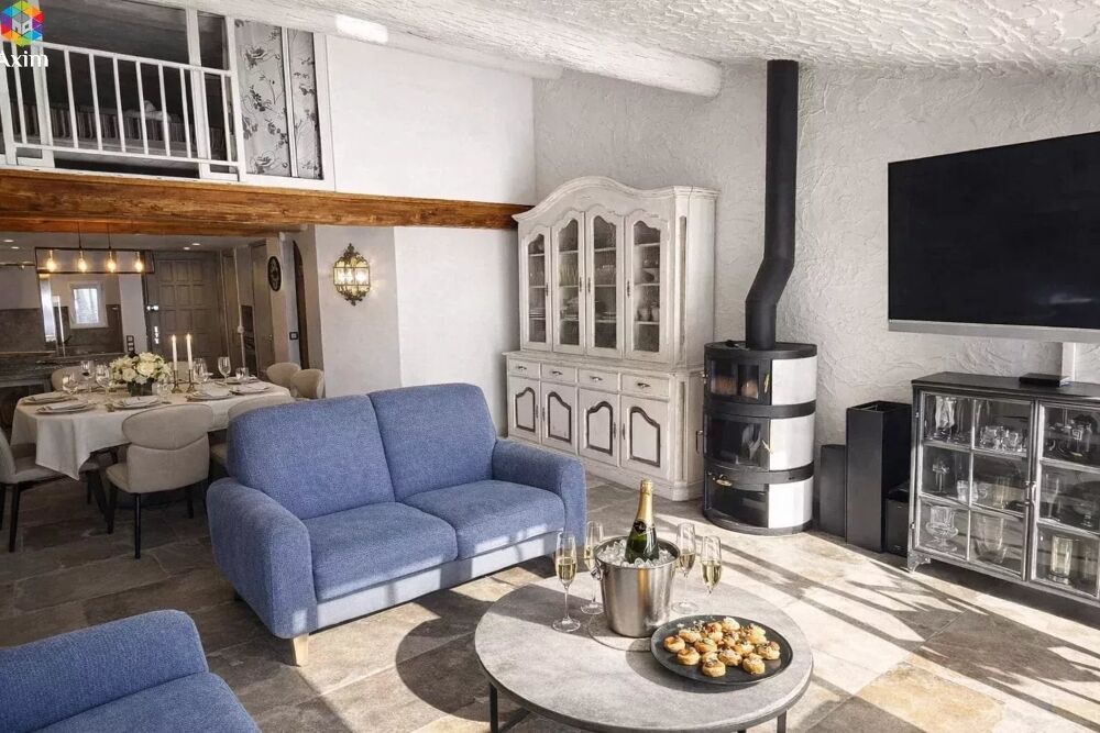 Vente Maison Bastidon rénové avec vue mer et jardin, au c?ur d'une résidence Saint-raphaël