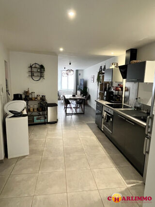  Appartement à louer 2 pièces 70 m²
