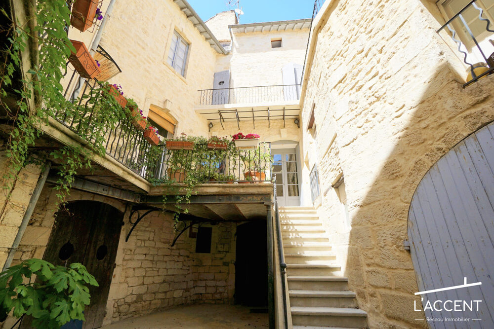 � vendre  Maison Saint-Gilles (30800)