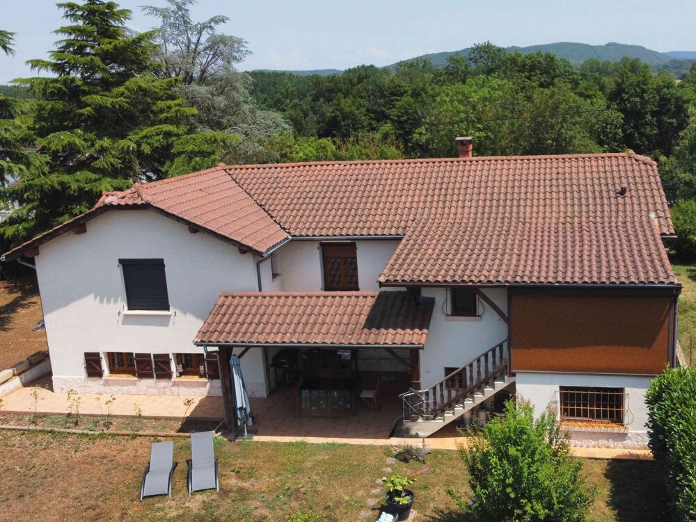 Vente Maison Maison Individuelle de 208m2 habitables 6 chambres terrain 810m2 Satolas-et-bonce