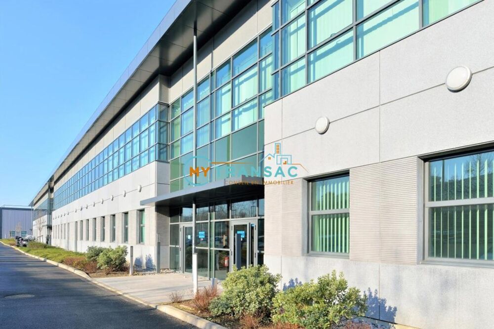   My Transac vous propose à la location des lots bureaux situés à Noisy LE SEC 93 à proximité des Transports 