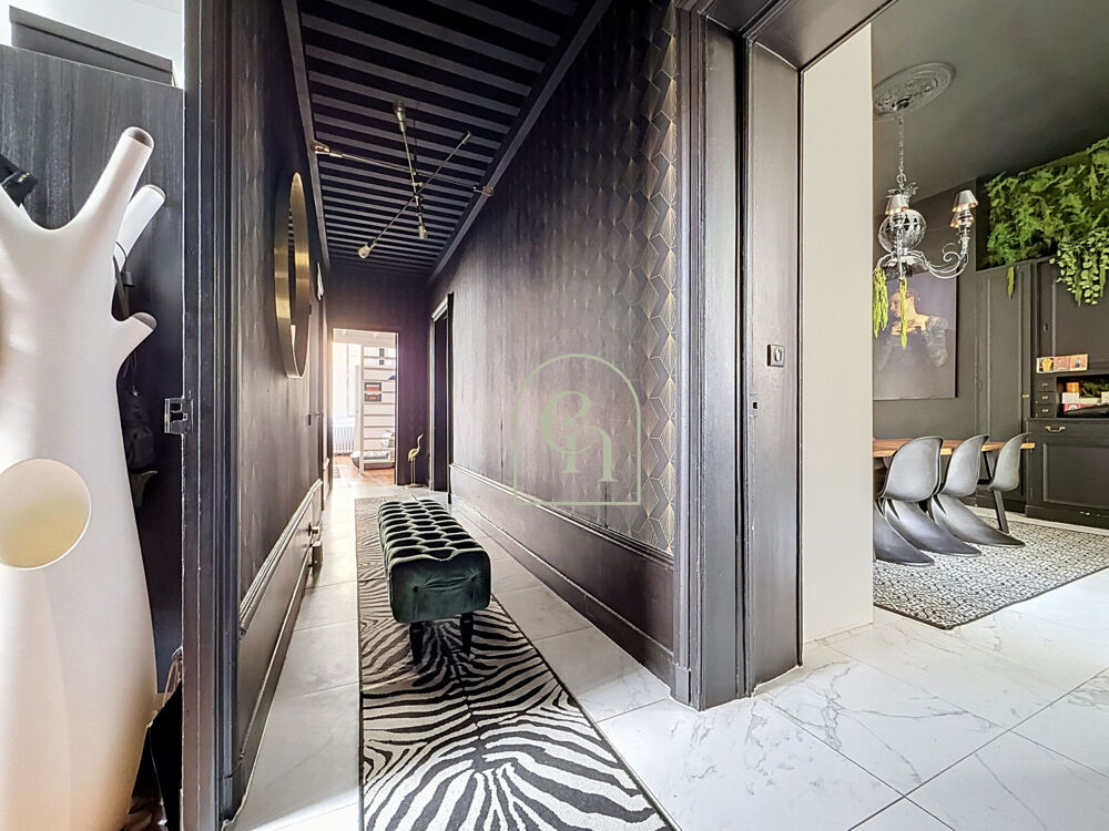 Vente Appartement Vienne, coeur historique -- un appartement qui a une âme 252 m Vienne