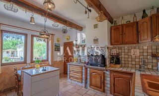  Maison  vendre 8 pices 250 m