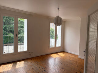  Appartement à louer 3 pièces 64 m²