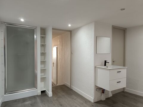 Local commercial 375 11100 Narbonne