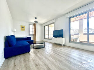  Immeuble � vendre 327 m�