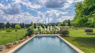  Maison  vendre 6 pices 275 m